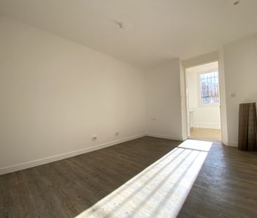 Location Appartement 2 pièces 51m² MARSEILLE 13ème - Photo 1