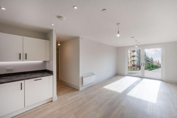 3 bedroom apartment to rent - Photo 1