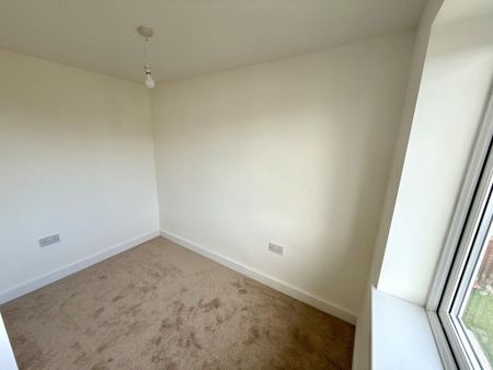 3 bedroom terraced house to rent - Photo 3