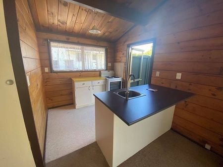 LOCKWOOD LIFESTYLE - Photo 4