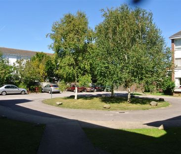 St Botolphs Court, St Botolphs Road, Worthing, - Photo 3