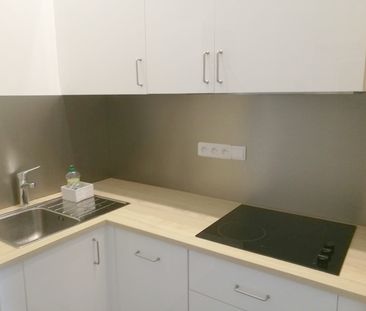 LA MADELEINE - ROMARIN - APPARTEMENT - T1 MEUBLE - Photo 5