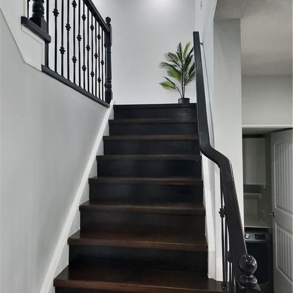 500 SNOWDROP Court Unit# Upper, Kitchener, Ontario, N2E4G4 - Photo 1