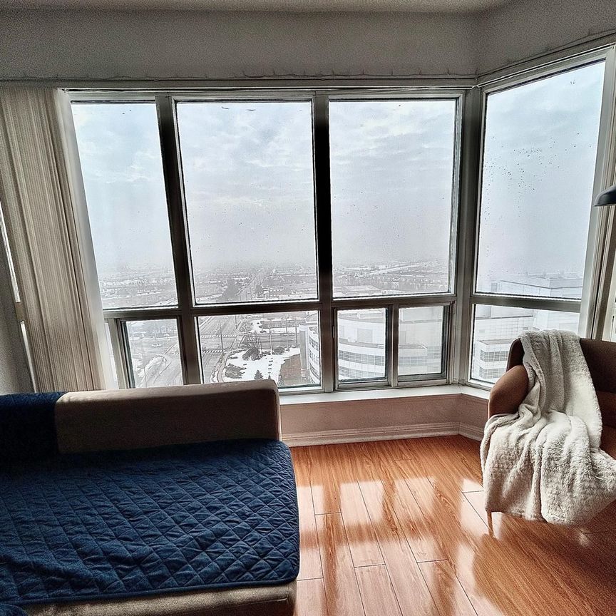 For Lease - 11 Lee Centre Drive Unit# 2012, Toronto, Ontario - Photo 1