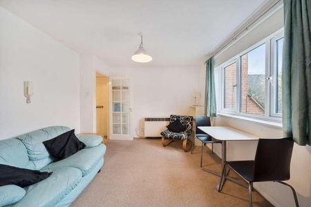 Inwen Court, Grinstead Road, London, Greater London, SE8 - Photo 3