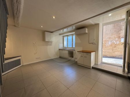 Location Maison 2 pièces 35m² VILLEVEYRAC 34560 - Photo 4