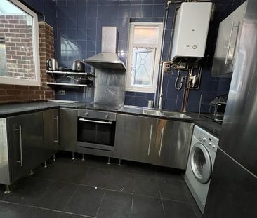 Studio Flat, Victoria Park, M14 - Photo 5