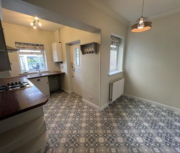 2 bedroom terraced house to rent - Photo 4