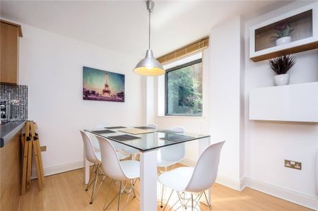 3 bedroom flat to rent - Photo 4