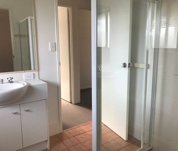 6 Rushton Court, Merrimac QLD 4226 - House For Rent | Domain - Photo 1