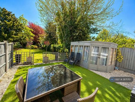 1 bedroom flat to rent - Photo 3