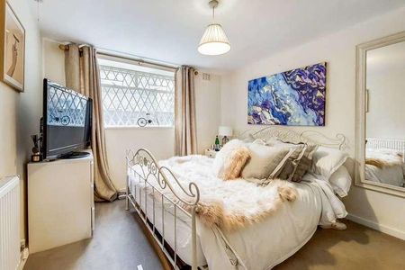 Dawes Road, Fulham Broadway, SW6 - Photo 2