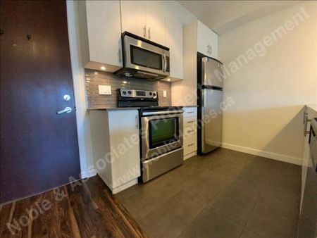 7XXXX Royal Oak Avenue Unit 304 Burnaby - Photo 4