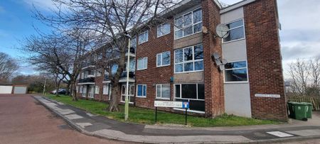 1 bedroom ground floor flat to rent - Photo 3