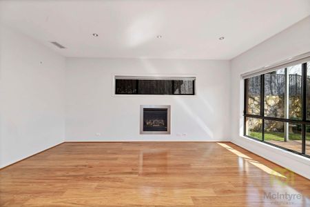 Spacious Family Home in Forde - Photo 4