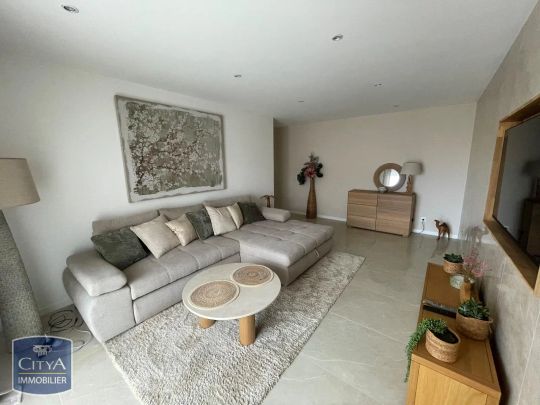 Appartement à louer 3 pièces 67.8m² - Photo 1