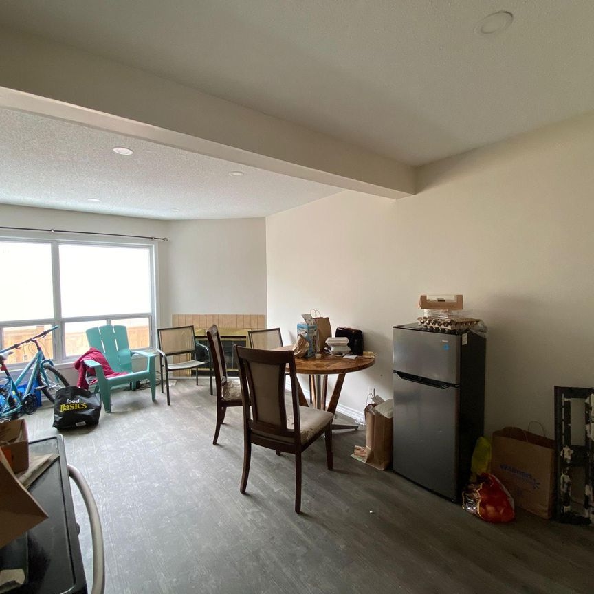 For Lease - 595 Third Street Unit# 7- Upper, London East, Ontario - Photo 1