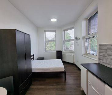 Studio to rent - Photo 3