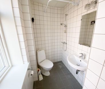 Flot 2-værelses lejlighed ved østre anlæg - Photo 6