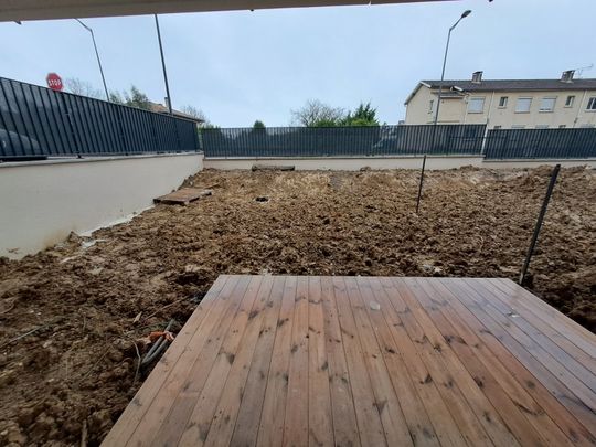 Location Appartement 2 pièces 43m² BRUGUIERES 31150 - Photo 1