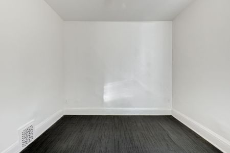For Lease - 1239 College Street Unit# 2nd Flr, Toronto, Ontario - Photo 3