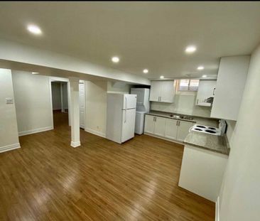 For Lease - 58 Bulmer Crescent Unit# Basement, Newmarket, Ontario - Photo 1