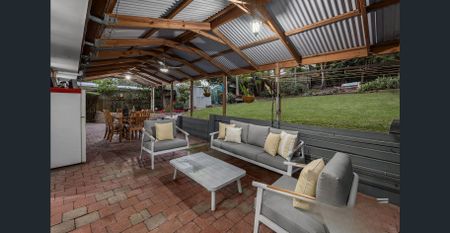 3 Gretna Street, Mansfield, Qld 4122 - Photo 4