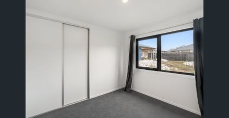 Near New Modern Home in Howrah Gardens - Photo 5