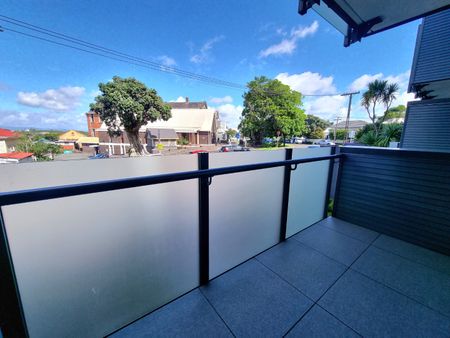 Perfect Work + Play Combo - Photo 4