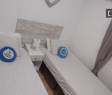 3 room luxury Flat for rent in Santa Cruz de Tenerife, Spain - Photo 3