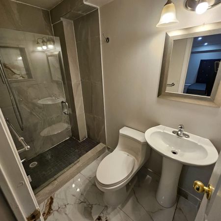 For Lease - 60 Twin Pines Crescent, Brampton, Ontario - Photo 2