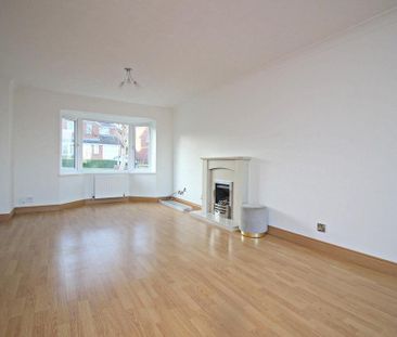 4 bedroom detached house to rent - Photo 2
