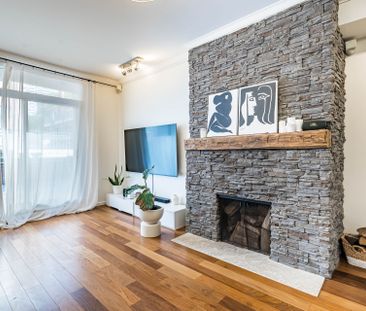 For Lease - 24 IRWIN Avenue, Toronto, Ontario - Photo 3