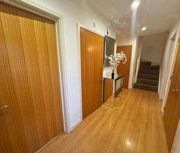 Arcon Drive, Northolt, UB5 - Photo 3