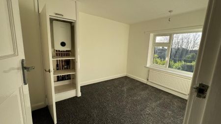 3 bedroom semi-detached house to rent - Photo 5