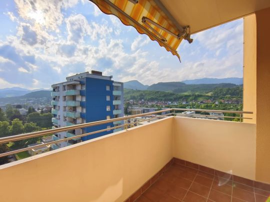 Helle 2-Zimmer-Wohnung mit Loggia & Fernblick - Photo 1