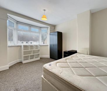 4 bedroom terraced house to rent - Photo 1