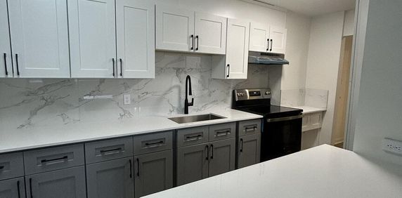 1 Bedroom - 6260 Place Northcrest, Montréal - Photo 2