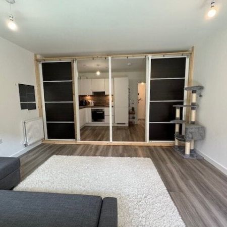 Cornwell House, East Ham E6, Property for rent - Photo 1