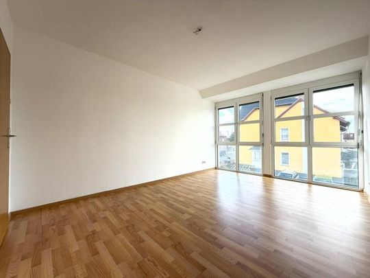 Einzugsfertige 2- Raumwohnung mit Fußbodenheizung auf 68 m² am Stadtrand von Sandersdorf - Photo 1