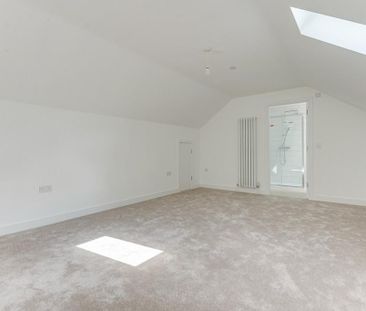 4 bedroom bungalow to rent - Photo 2