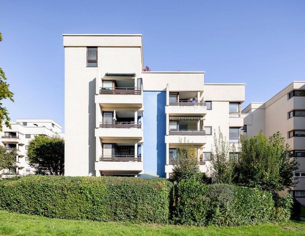 Schöne 2 Zimmer- Wohnung mit Balkon auf dem Zollberg - Foto 1