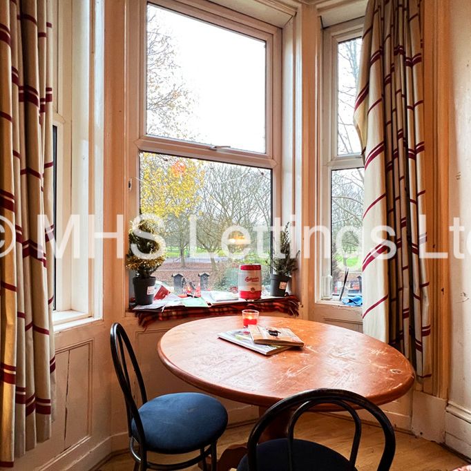 7 Bedroom Mid Terraced House for rent in Hyde Park Road - Photo 1