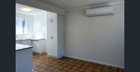 FRESHLY PAINTED UNIT CLOSE TO CENTRAL ALBURY - Photo 2