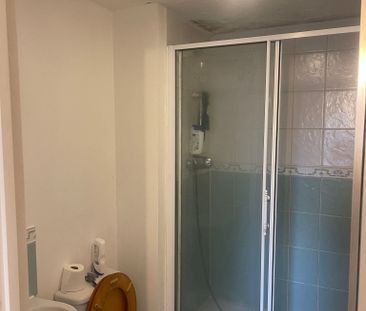 3 bed flat to rent in Maria Court, Hythe - Photo 6