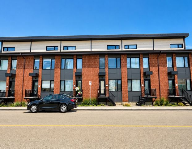 À louer / Maison à paliers multiples - Photo 1