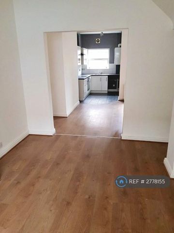 2 bedroom terraced house to rent - Photo 5