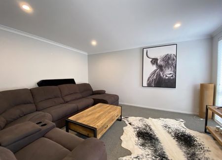 Quiet Convenience - Photo 2