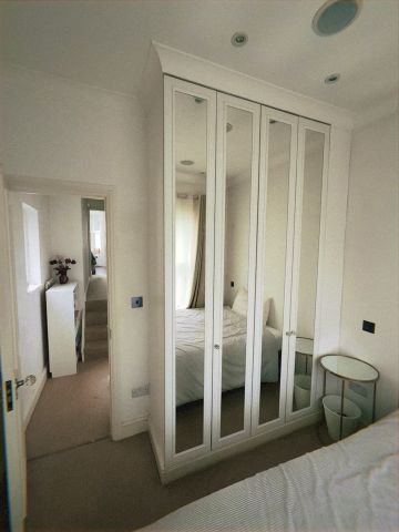 2 Bed Flat, First Floor, W6 - Photo 2