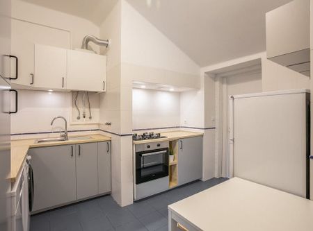 Calçada do Marquês de Abrantes, Lisbon, Lisbon 1200-163 - Photo 5